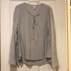 Mossimo vertical striped long-sleeve shirt